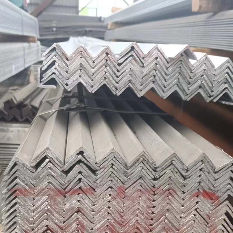 Stal podgrzewana na gorąco, walcowana na gorąco / galwanizowana, ze stali podgrzewanej na gorąco